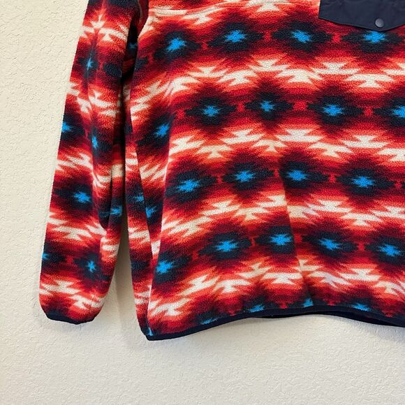 PATAGONIA Synchilla W's Snap-T Pullover Fleece in Red Wild Desert Aztec - Picture 4 of 9